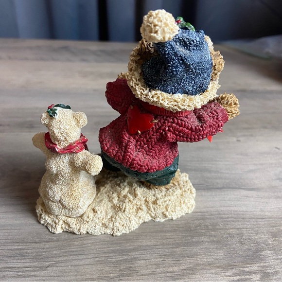 Heart Patch Place Bear Snowball Fight Figurine‎ Christmas Carlton Cards Snowman - Picture 3 of 8